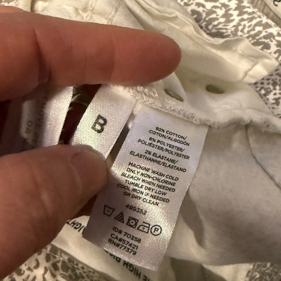 Ann Taylor Straight Leg Pants in Gray Snake Print - Picture 5 of 6